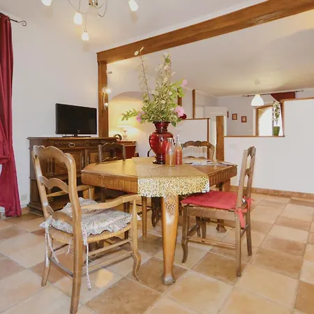 2 Bedroom In Les Salles-du-gardon * Soustelle