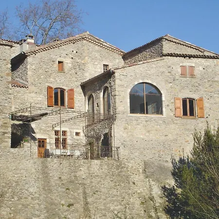 2 Bedroom In Les Salles-du-gardon Apartment *