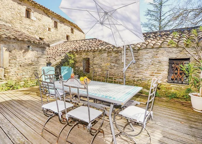 Cozy In Les Salles-du-gardon Apartamento